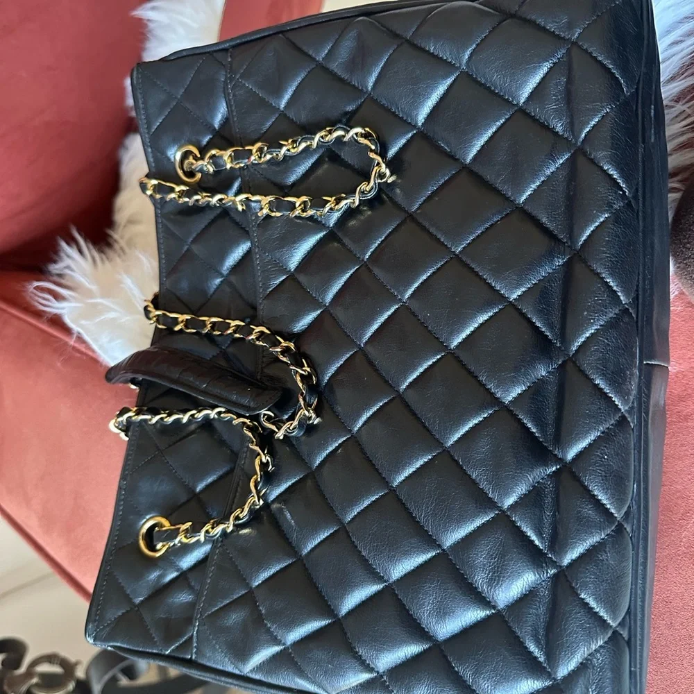 Chanel-Vintage Matelassé Chain Shoulder Bag w/ Coco Charm - Picture 3 of 16